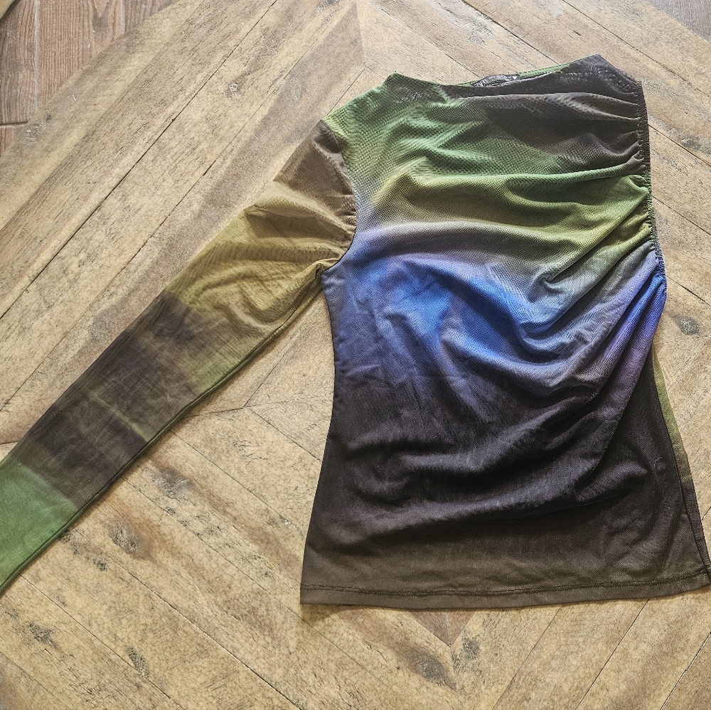 Zara One Sleeve Top 💚💙💚